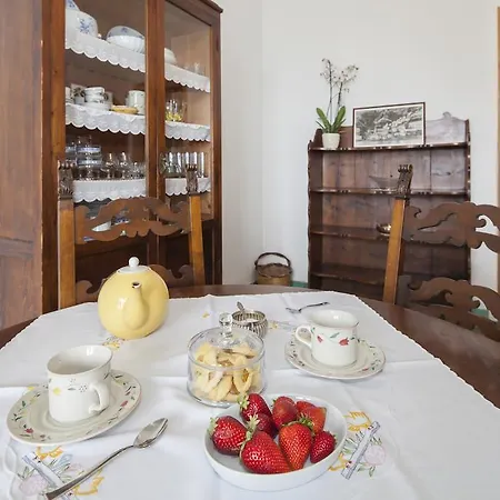 Alojamento de Acomodação e Pequeno-almoço Casa Wanda Positano